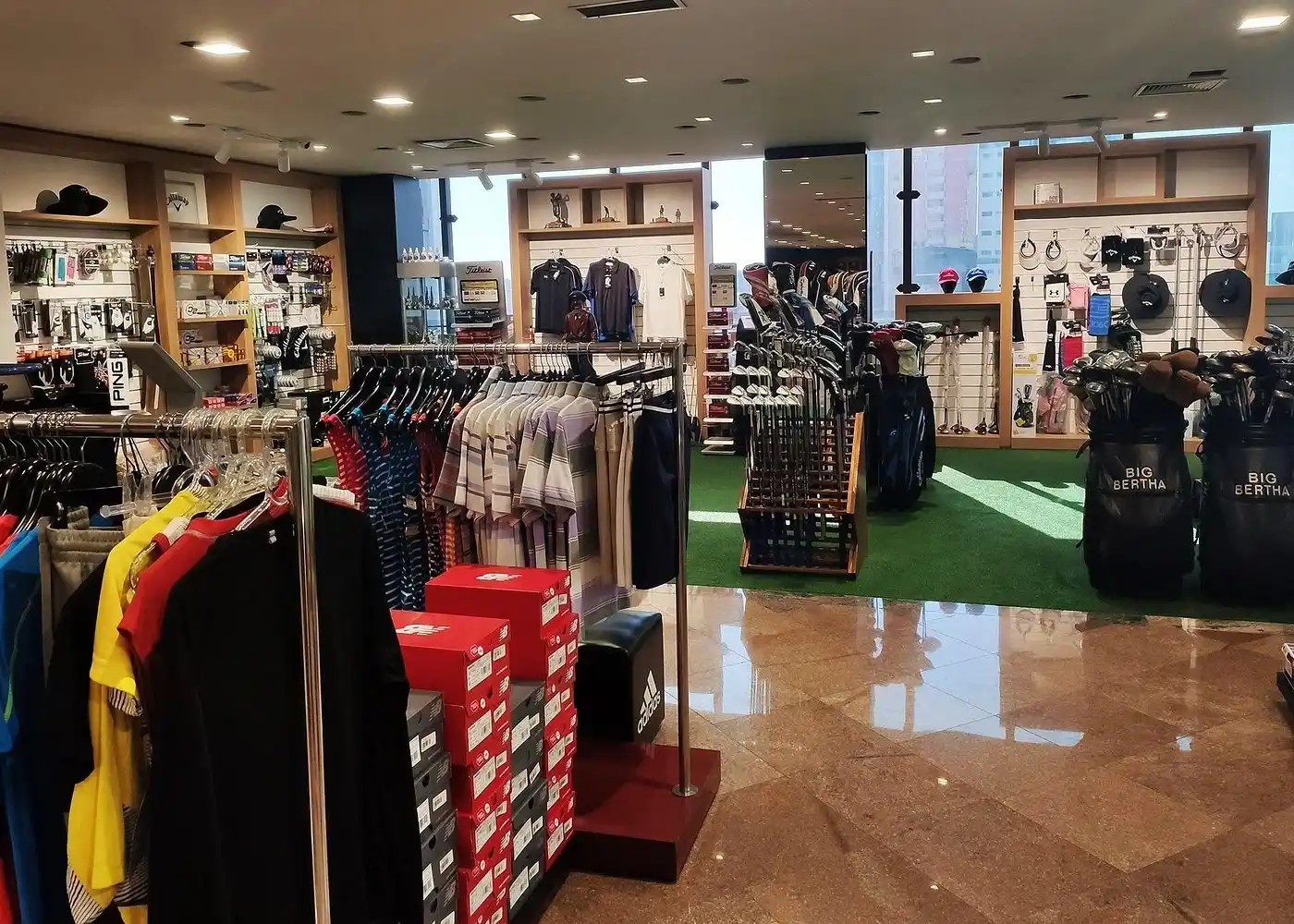 Compras no Paraguai — Foz do Iguaçu